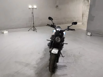 Yamaha XSR700