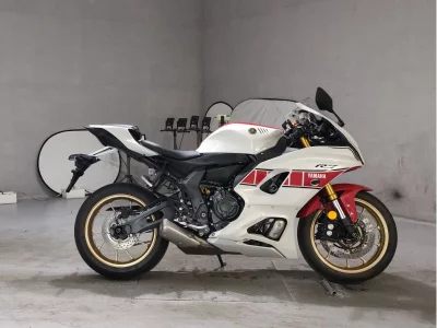 Yamaha YZF-R7