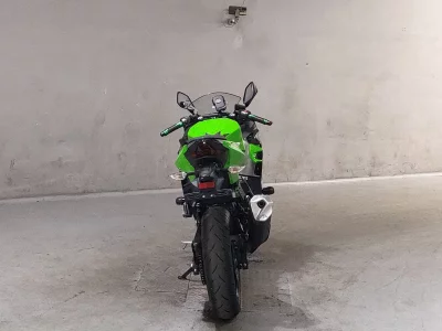 Kawasaki NINJA400