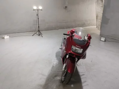 Kawasaki ZZR1100