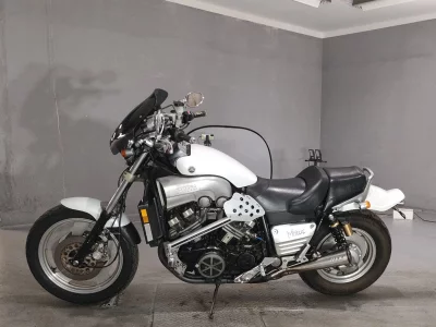Yamaha V-MAX