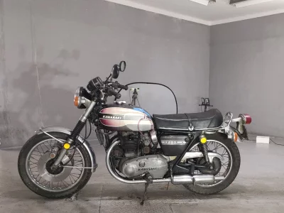 Kawasaki W3