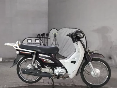 Honda SUPER DREAM110