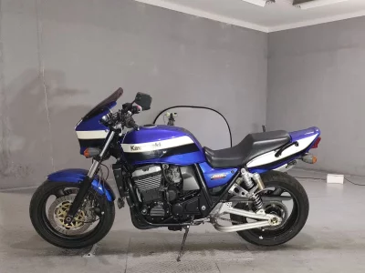 Kawasaki ZRX1100