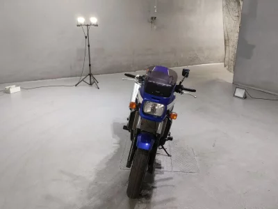 Kawasaki ZRX1100