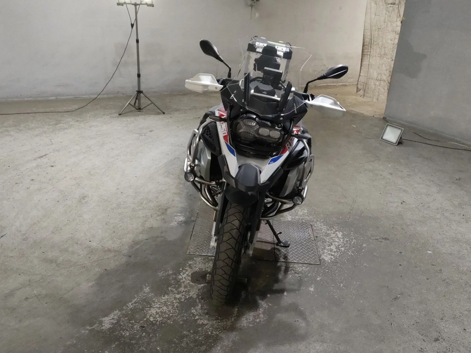 BMW BMW R1250GS ADVENTURE  с аукциона в Японии