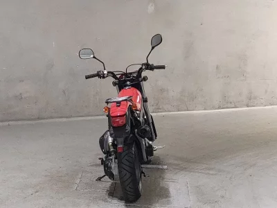 Suzuki STREET MAGIC