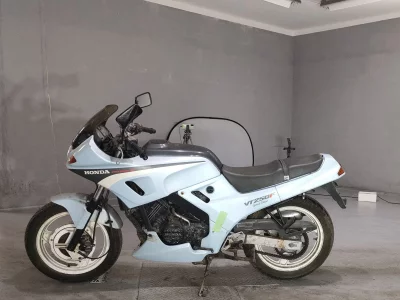 Honda VT250F