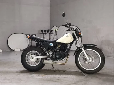 Мотоцикл из Японии Yamaha TW225