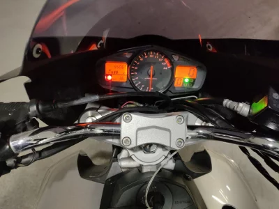 Suzuki GSR400