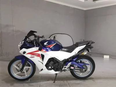 Honda CBR250R