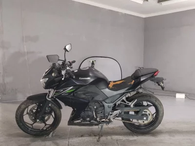 Kawasaki Z250