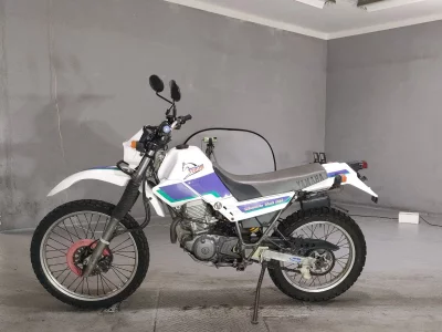Yamaha SEROW 225