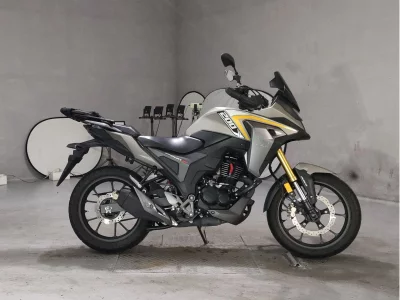 Honda CB200X