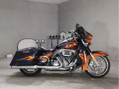 Harley-Davidson HARLEY FLHXSE1800CVO