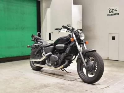 Honda MAGNA 250