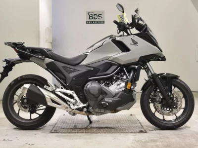 Honda NC750XD-3
