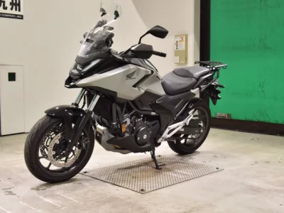 Honda NC750XD-3