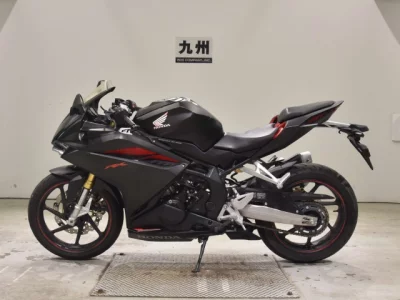 Honda CBR250RR-2