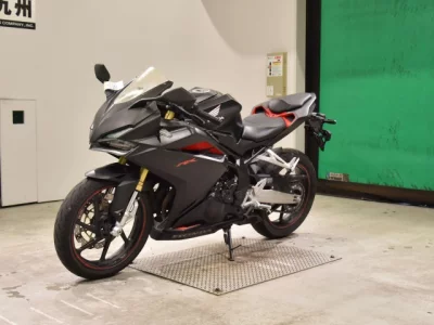 Honda CBR250RR-2