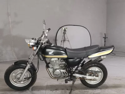 Honda APE100