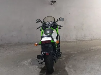 Kawasaki GPZ900R