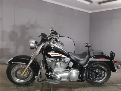Harley-Davidson HARLEY FLST1450