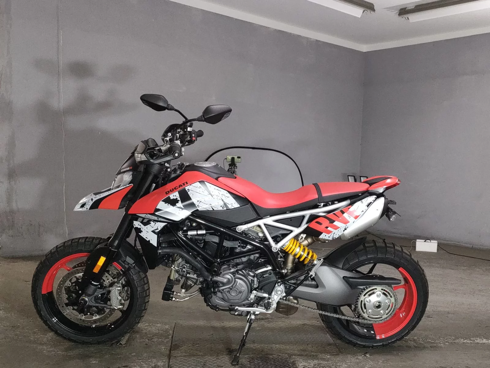Ducati DUCATI  HYPERMOTARD 950RVE  с аукциона в Японии