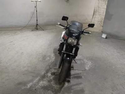 Kawasaki ZRX1100