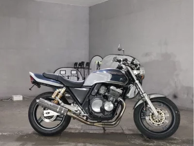 Honda CB400SF