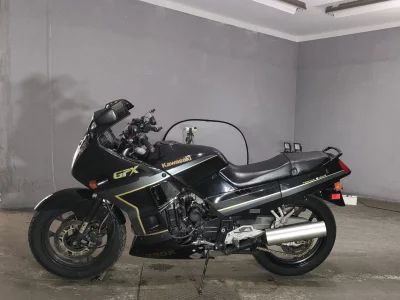 Kawasaki GPX750R