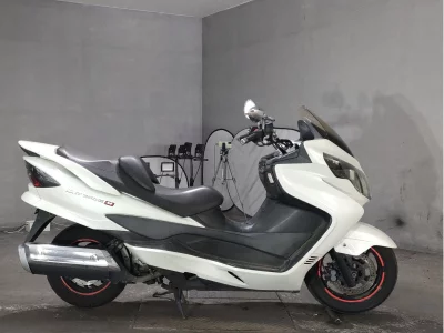 Suzuki SKYWAVE 250M