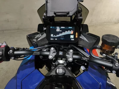 BMW BMW M1000XR