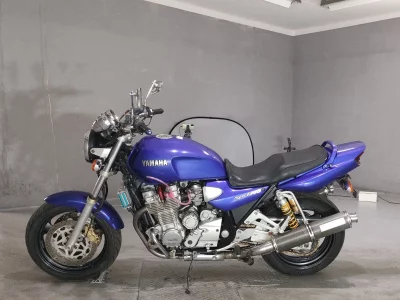 Yamaha XJR1300