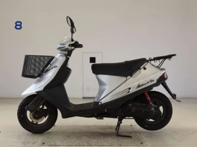Suzuki ADDRESS V100