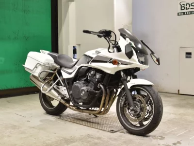 Honda CB400SFV-4 BOLDORABS