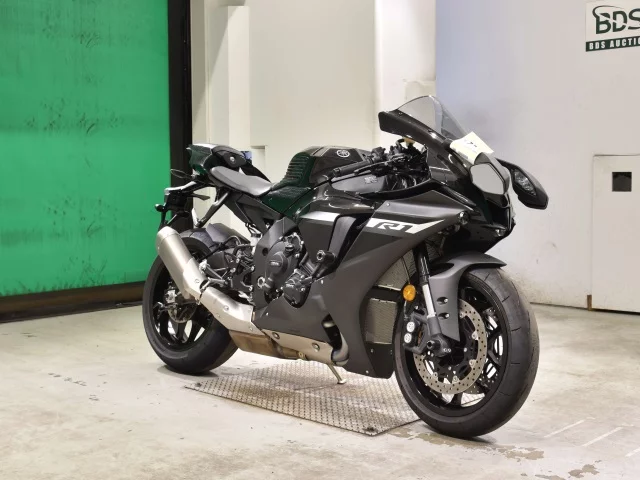 Yamaha YZF-R1  с аукциона в Японии