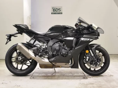 Yamaha YZF-R1