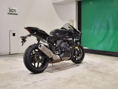 Yamaha YZF-R1