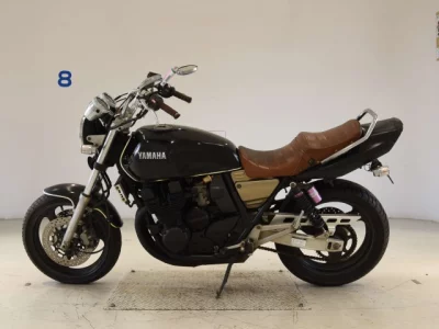 Yamaha XJR400