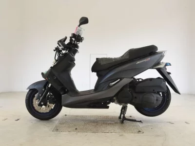 Мотоцикл из Японии Yamaha MAJESTY 155S-2