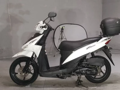 Suzuki ADDRESS V110