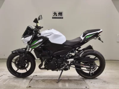 Kawasaki Z400-2
