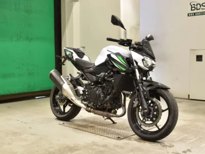 Kawasaki Z400-2