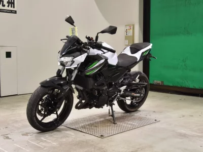 Kawasaki Z400-2