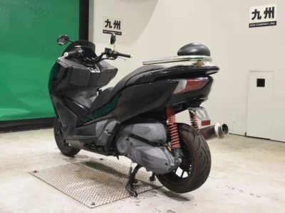 Honda FORZA