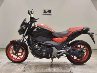 Honda NC750S-2