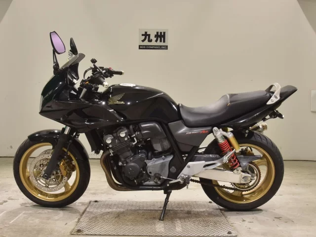 Honda CB400SFV-4 BOLDOR  с аукциона в Японии