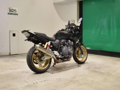 Honda CB400SFV-4 BOLDOR с аукционов Японии