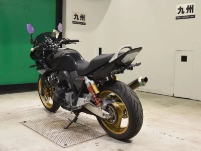 Honda CB400SFV-4 BOLDOR с аукционов Японии